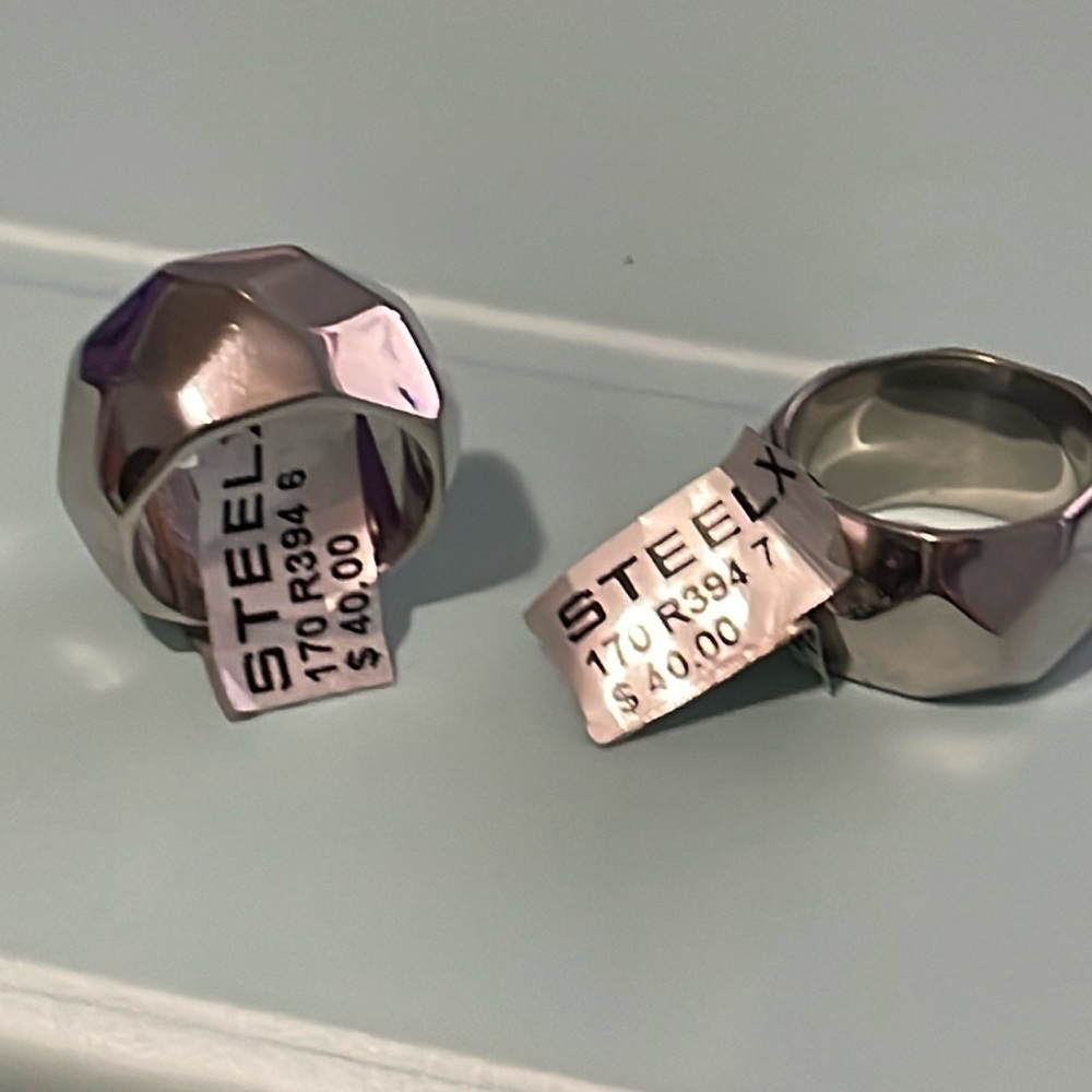 NWT STEELX RING IN SIZE 6 or 7